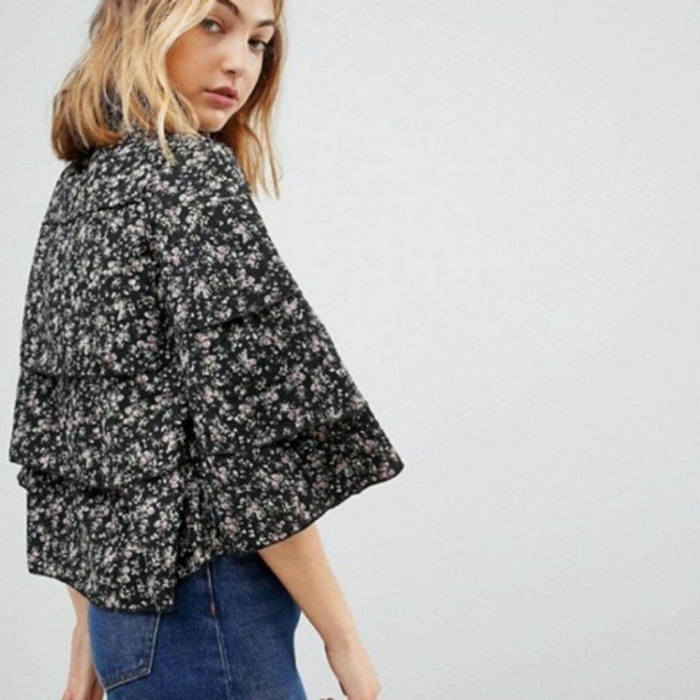 Walter Baker Ruffle Floral Blouse Black Top Crepe